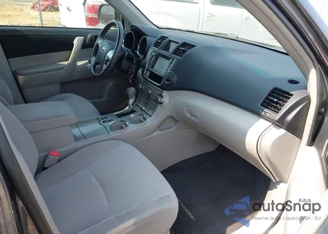 2013 Toyota Highlander from USA, damaged, VIN 5TDZA3EHXDS034406